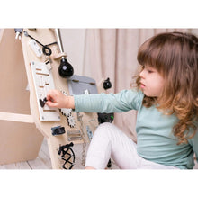 Afbeelding in Gallery-weergave laden, Foxy Family Mika de Lama Activiteitenbord
