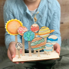 Afbeelding in Gallery-weergave laden, Cotton Twist Zonnestelsel knutselset