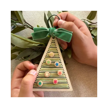 Afbeelding in Gallery-weergave laden, Cotton Twist Gestikte kerstboom decoratieset