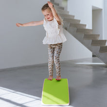 Afbeelding in Gallery-weergave laden, Jindl balance board met vilt - felgroen