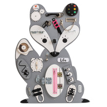 Afbeelding in Gallery-weergave laden, Foxy Family Leonia de Vos Activiteitenbord