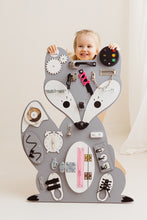 Afbeelding in Gallery-weergave laden, Foxy Family Leonia de Vos Activiteitenbord