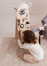 Afbeelding in Gallery-weergave laden, Foxy Family Mika de Lama Activiteitenbord NIEUW