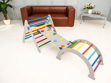 Afbeelding in Gallery-weergave laden, Wood & Hearts Speeltoestel grijs en regenboog