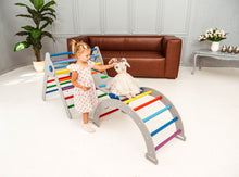 Afbeelding in Gallery-weergave laden, Wood & Hearts Speeltoestel grijs en regenboog