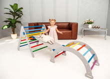 Afbeelding in Gallery-weergave laden, Wood & Hearts Speeltoestel grijs en regenboog