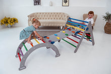 Afbeelding in Gallery-weergave laden, Wood & Hearts Speeltoestel grijs en regenboog