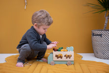 Afbeelding in Gallery-weergave laden, Trixie Houten dierenwagen