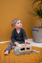 Afbeelding in Gallery-weergave laden, Trixie Houten dierenwagen