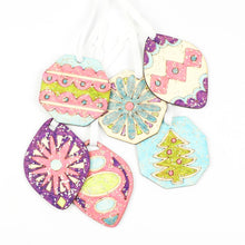 Afbeelding in Gallery-weergave laden, Cotton Twist Schilder je eigen glitter kerstballen knutselset