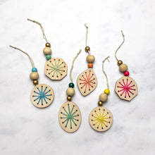 Afbeelding in Gallery-weergave laden, Cotton Twist Decoratieset voor geweven sneeuwvlokjes