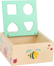 Afbeelding in Gallery-weergave laden, Small Foot houten vormenstoof met mini beestjes open