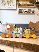 Afbeelding in Gallery-weergave laden, Small Foot Houten Trein Safari