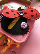 Afbeelding in Gallery-weergave laden, Nazarenko Lieveheersbeestje activiteitenboek